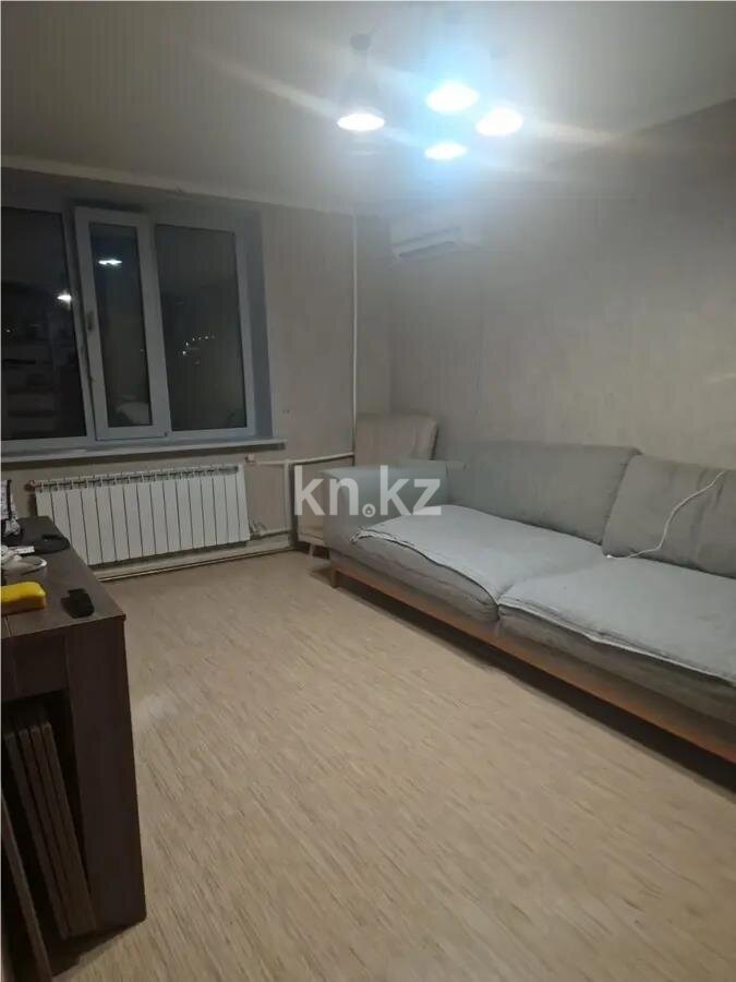 Продажа 4-комнатной квартиры, 75 м² в Караганде