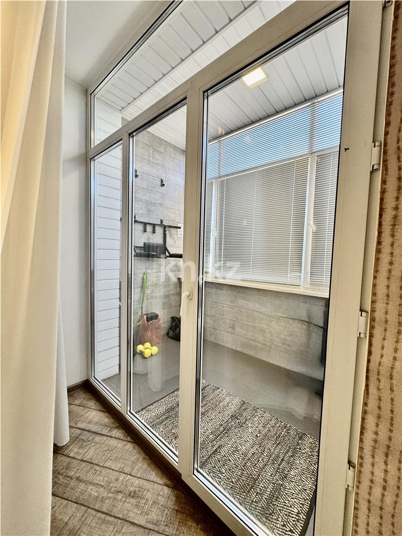 Продажа 3-комнатной квартиры, 160 м², ул. Аманжолова, дом  41 в Караганде - фото 22