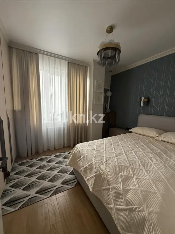 Продажа 4-комнатной квартиры, 74 м², ул. Макатаева, дом  131/6 в Алматы - фото 2
