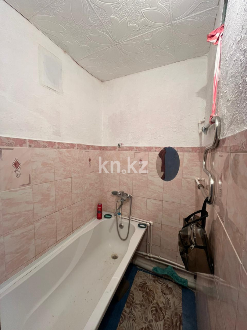 Продажа 2-комнатной квартиры, 45 м², мкр-н 15 в Караганде - фото 4