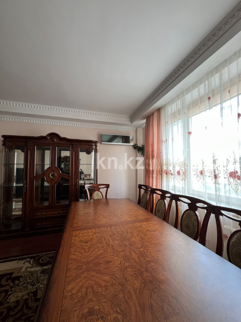 Аренда 3-комнатной квартиры, 145 м² в Астане