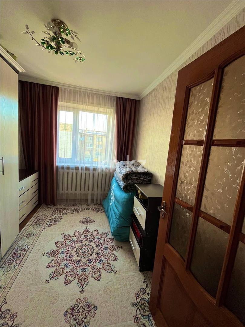 Продажа 3-комнатной квартиры, 49 м², 18-й мкр., дом  10 в Караганде - фото 2