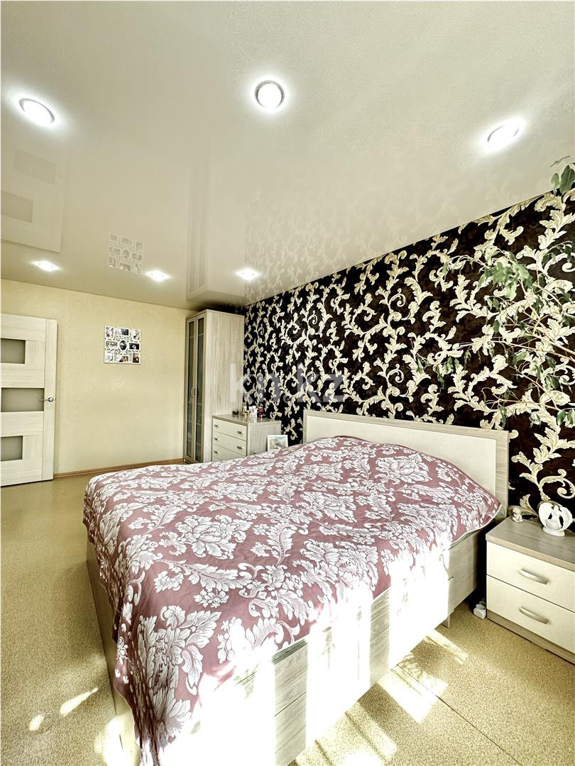 Продажа 3-комнатной квартиры, 62 м², ул. Вагонная в Караганде - фото 2