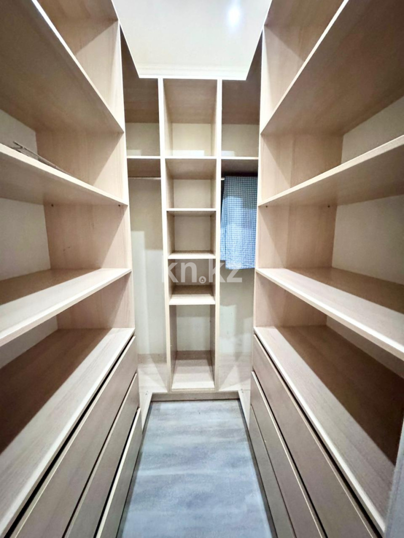 Продажа 1-комнатной квартиры, 43 м², пр. Гагарина в Алматы - фото 9