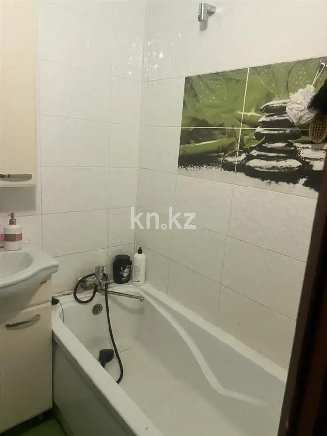 Продажа 3-комнатной квартиры, 59 м², ул. Абая, дом  80/3 в Темиртау - фото 3