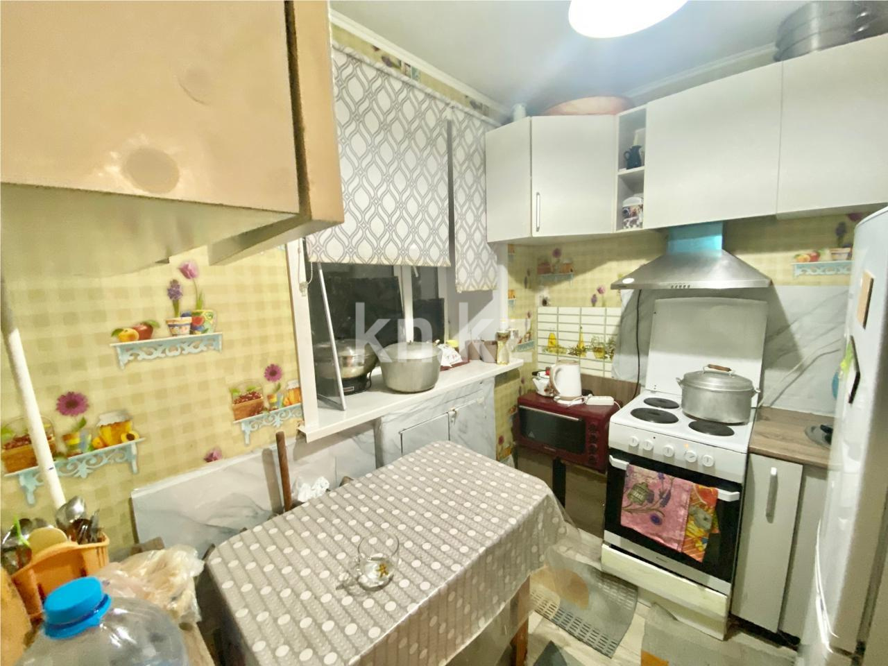 Продажа 3-комнатной квартиры, 63 м², 14 мкр. в Караганде - фото 7