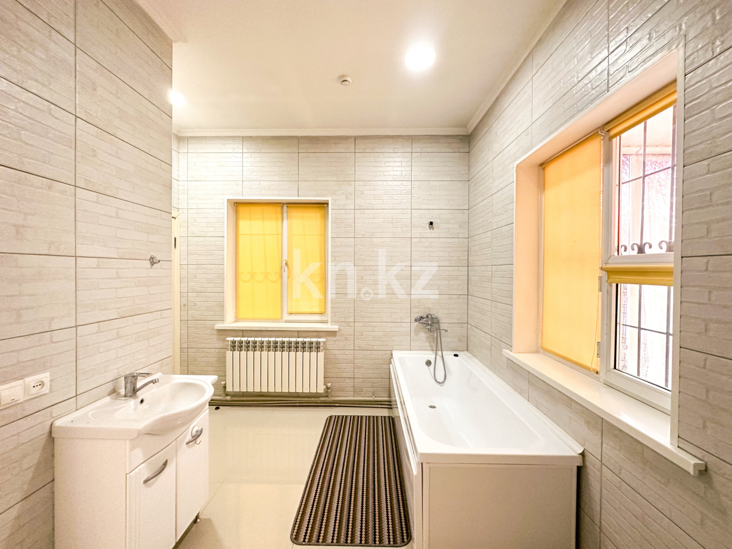 Продажа 5-комнатного дома, 160 м², ул. Аргынбаева в Алматы - фото 10