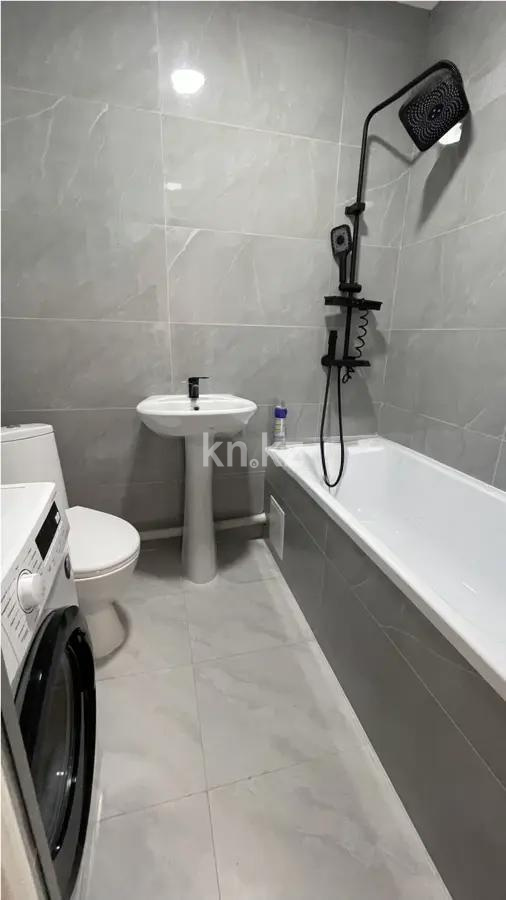 Продажа 1-комнатной квартиры, 39.5 м², ул. Есенова, дом  160/3 в Алматы - фото 3