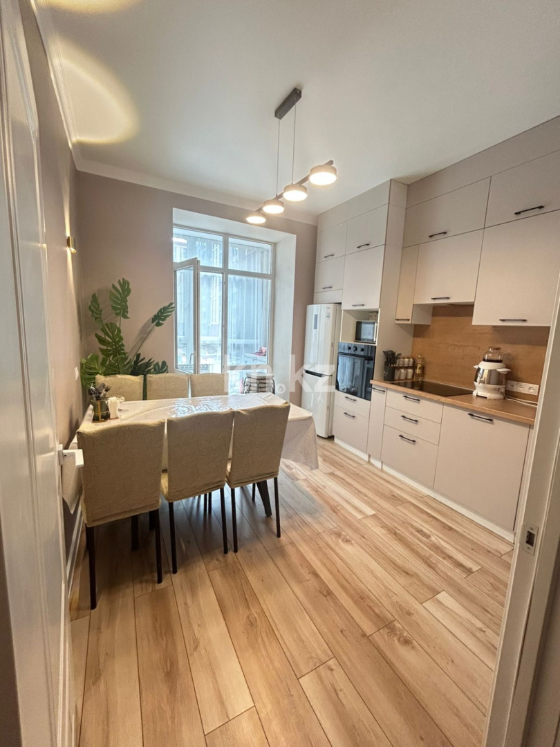 Продажа 3-комнатной квартиры, 89 м², ул. Букетова, дом  3/3 в Караганде - фото 3