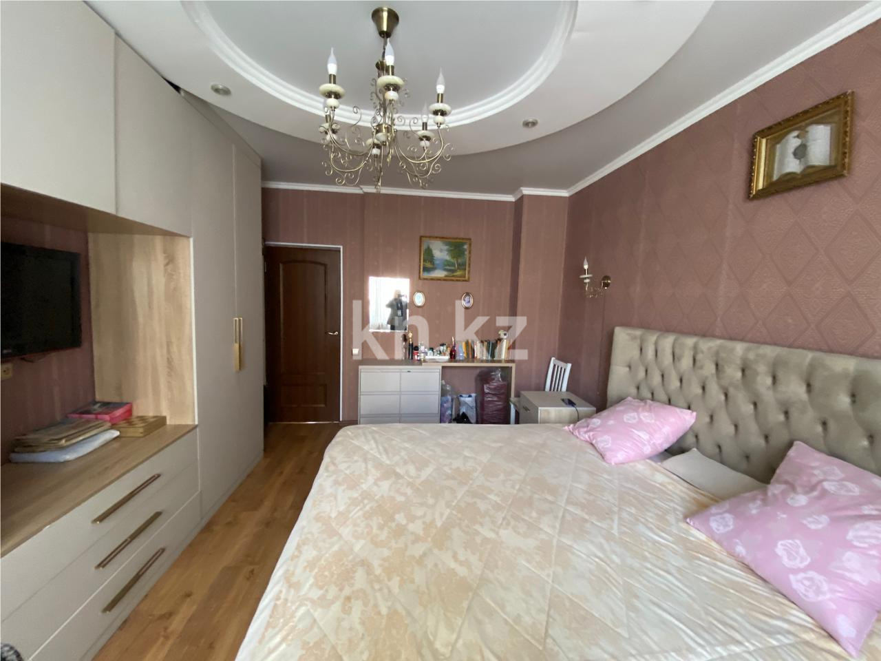Продажа 4-комнатной квартиры, 107.2 м² в Астане - фото 4