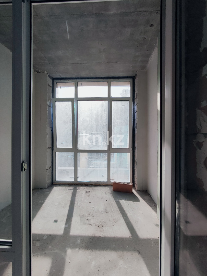 Продажа 2-комнатной квартиры, 91.5 м², ул. Аманжолова, дом  100 в Караганде - фото 4