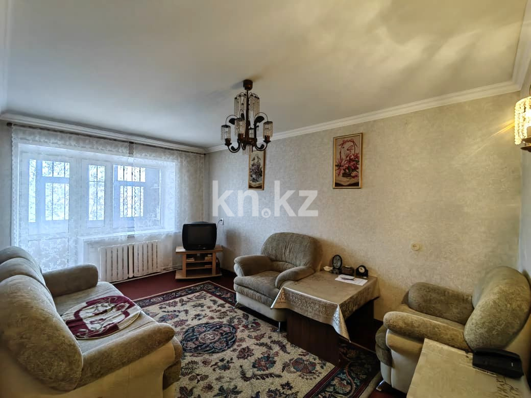 Продажа 2-комнатной квартиры, 45 м², мкр-н 6, дом  3 в Караганде