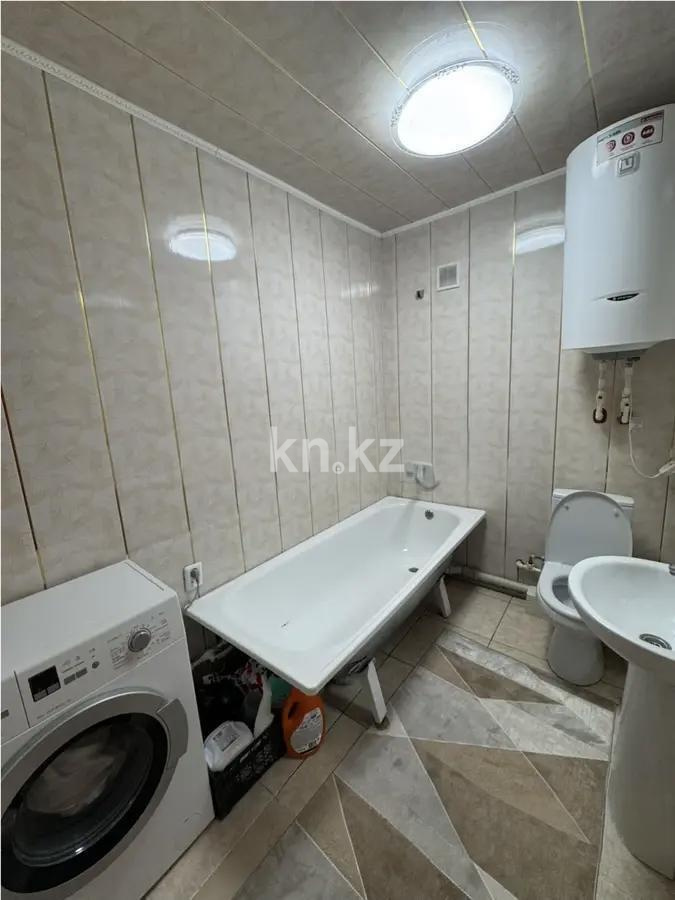 Продажа 2-комнатной квартиры, 45 м², ул. Дружбы, дом  126 в Караганде - фото 4