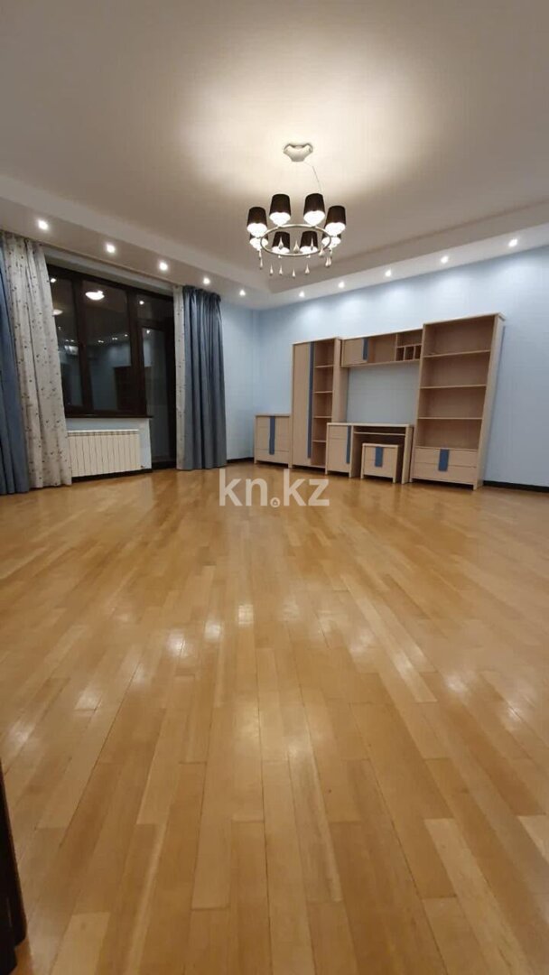 Продажа 4-комнатной квартиры, 220 м² в Алматы - фото 2