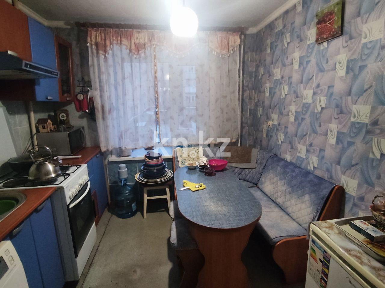 Продажа 3-комнатной квартиры, 59 м², ул. Жекибаева в Караганде - фото 7