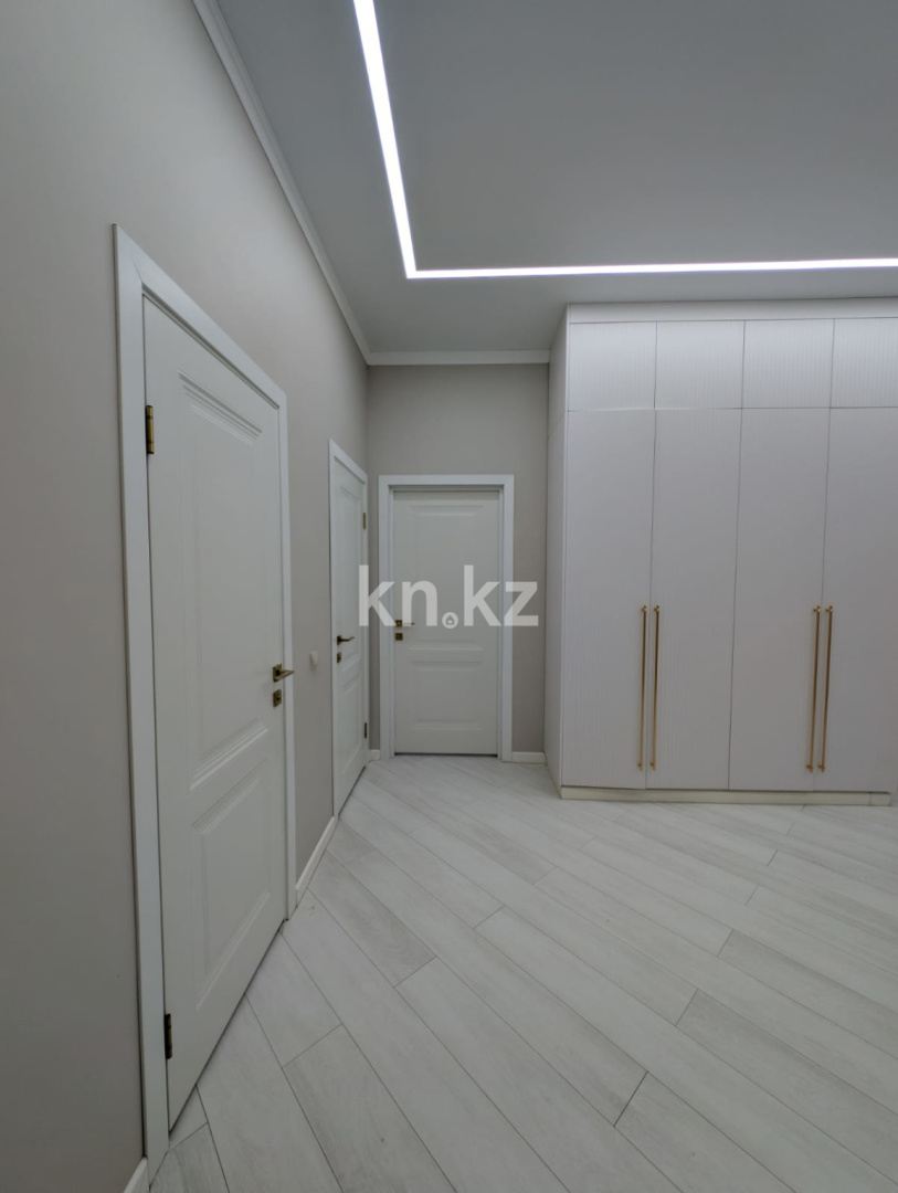 Продажа 4-комнатной квартиры, 115 м² в Уральске - фото 21