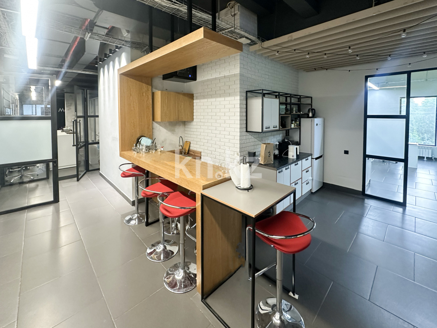 Аренда , ул. Рубинштейна, дом  48 в Алматы - фото 4