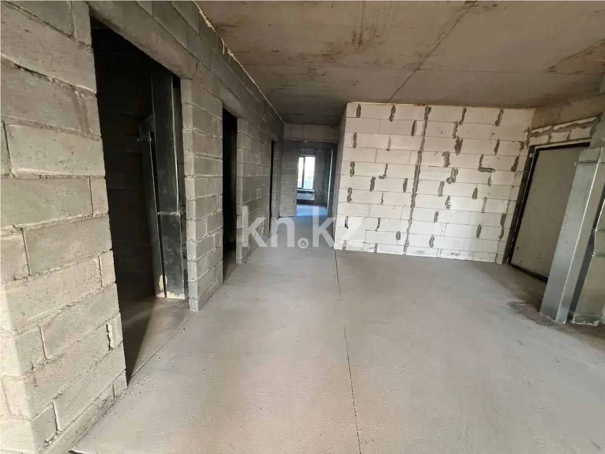 Продажа 3-комнатной квартиры, 82 м², ул. Ауэзова, дом  2/8 в Алматы - фото 3