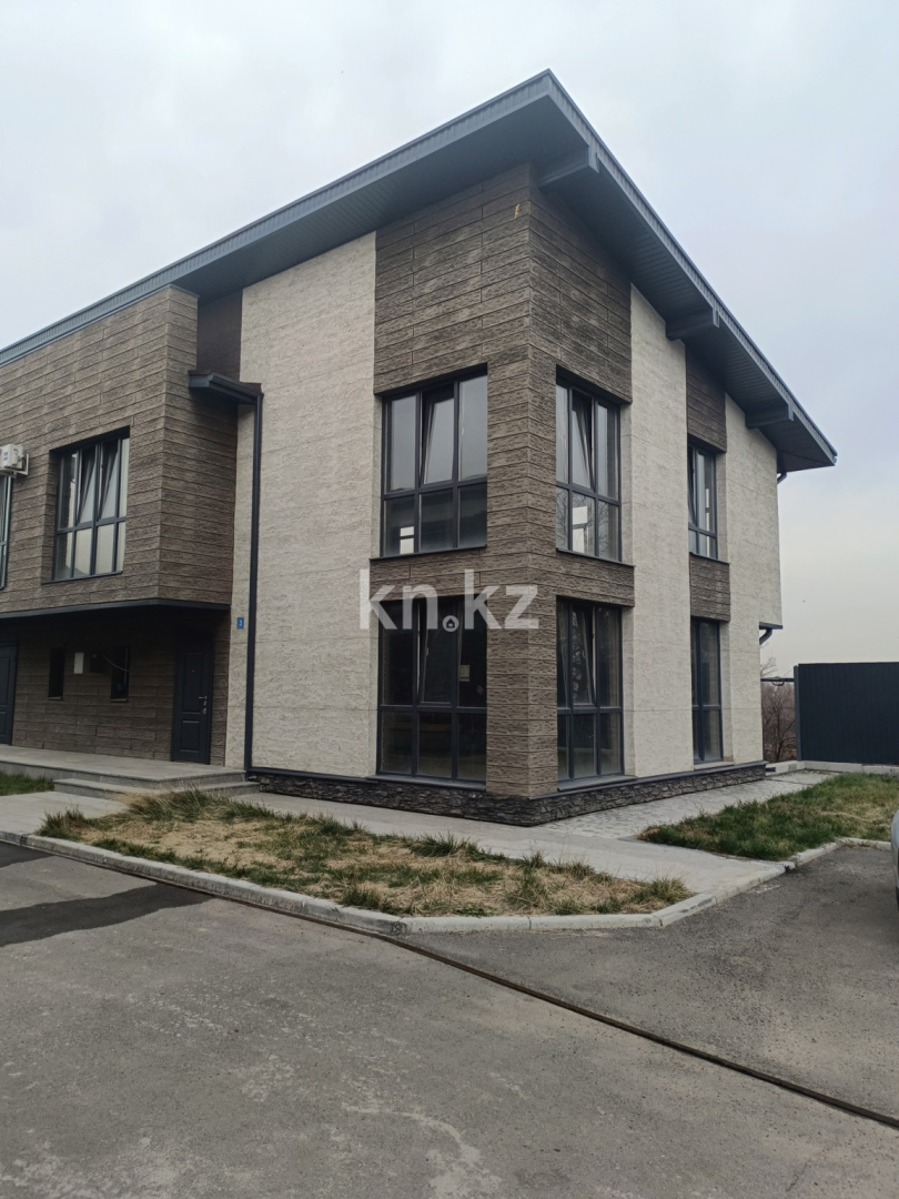 Продажа 6-комнатного дома, 320 м², ул. Мангистауская в Алматы - фото 2