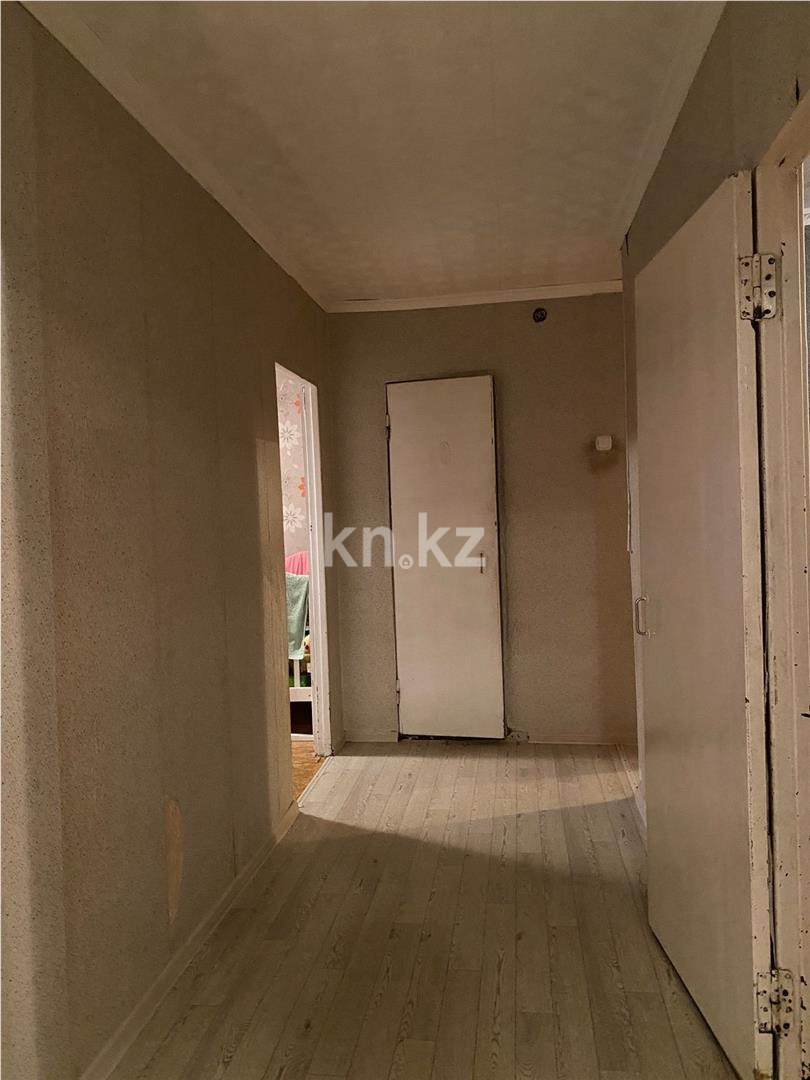 Продажа 3-комнатной квартиры, 62 м², мкр. Восток-3, дом  18 в Караганде - фото 13