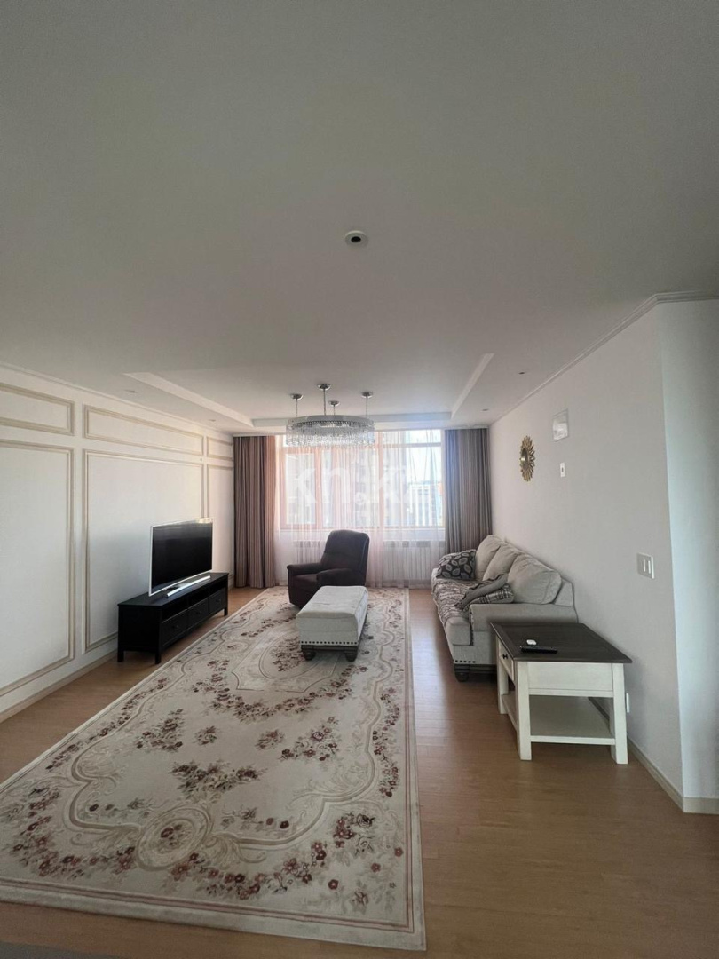 Аренда 4-комнатной квартиры, 130 м² в Астане - фото 2