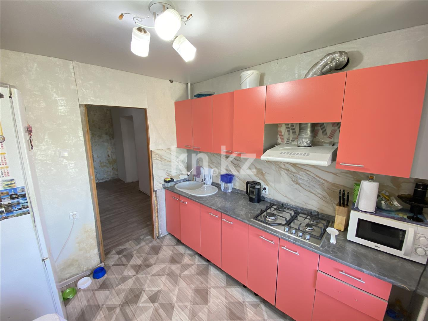 Продажа 4-комнатной квартиры, 77 м², мкр-н 11а, дом  26 в Караганде - фото 11