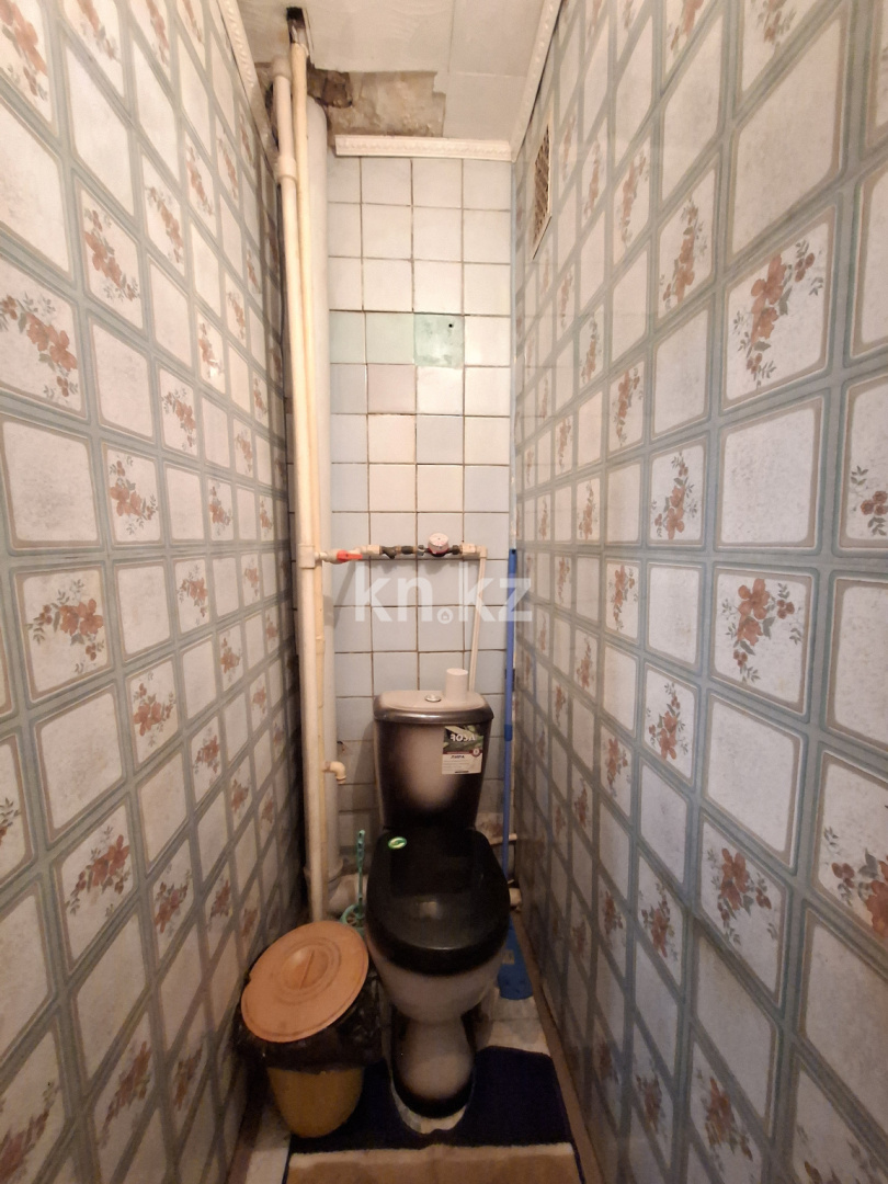 Продажа 2-комнатной квартиры, 45 м², 11а мкр., дом  14 в Караганде - фото 8