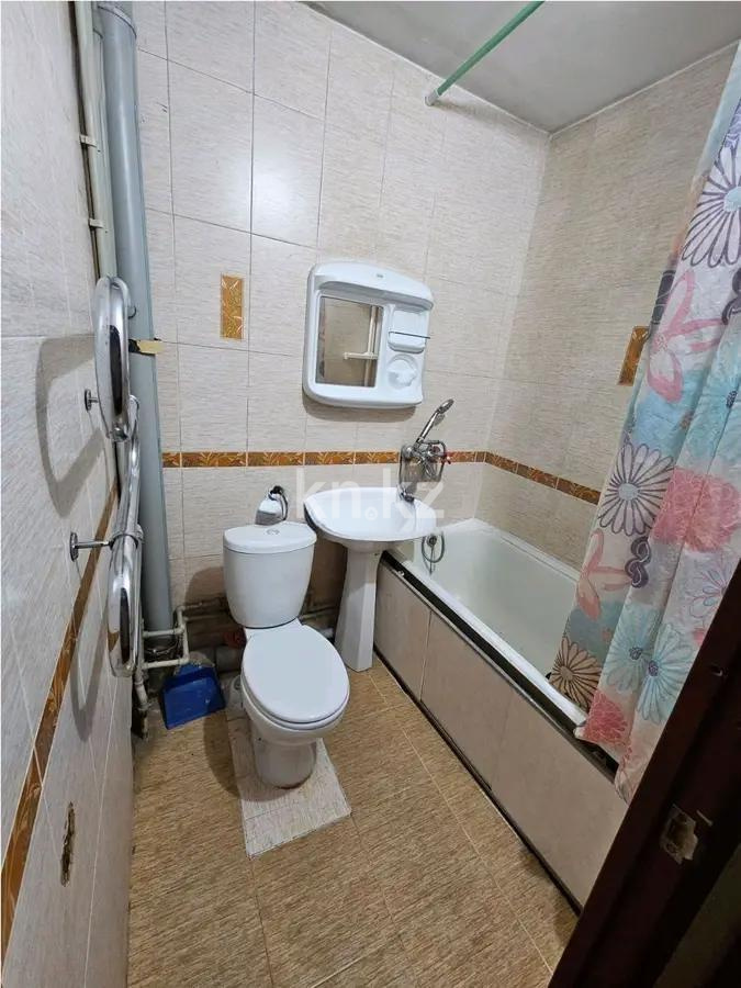 Продажа 2-комнатной квартиры, 45 м², мкр-н Аксай-3, дом  3 в Алматы - фото 2