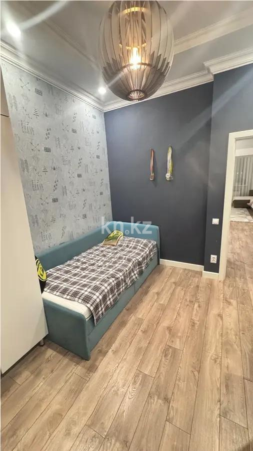 Продажа 4-комнатной квартиры, 103 м², ул. Ондасынова, дом  8 в Караганде - фото 3