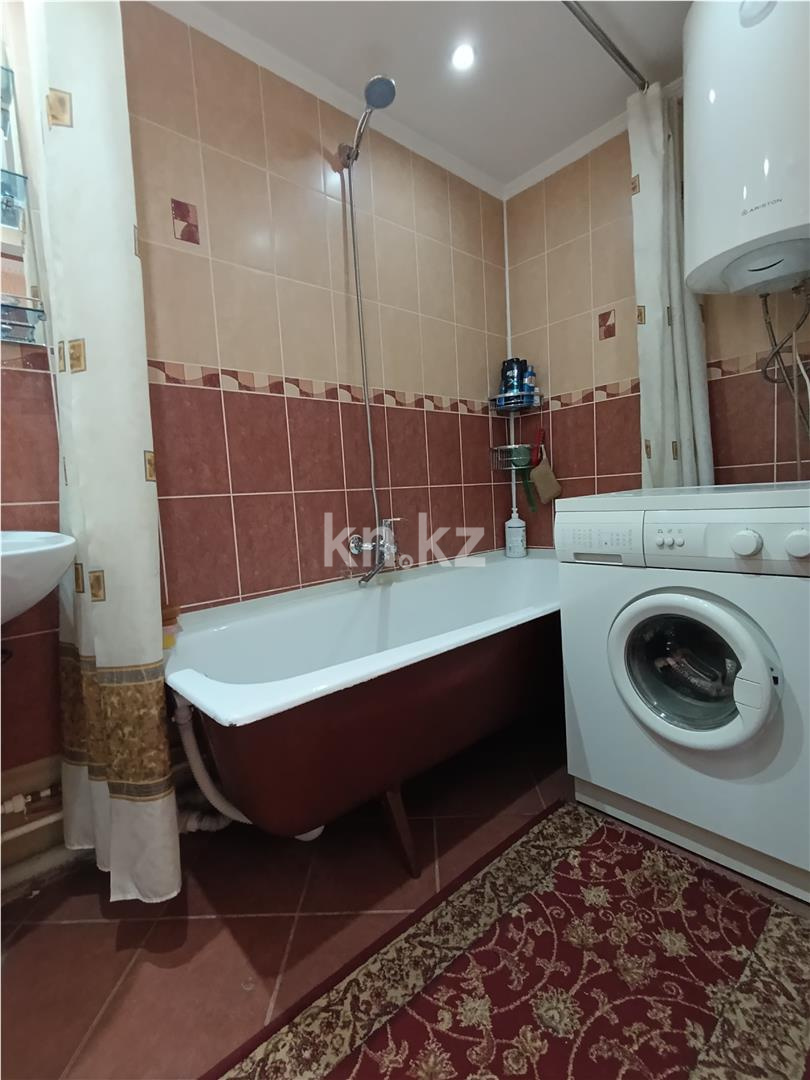 Продажа 3-комнатной квартиры, 75 м², ул. Маметовой, дом  121 в Караганде - фото 7