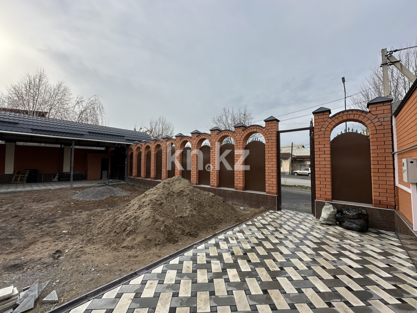 Продажа 7-комнатного дома, 470 м², ул. Байтурсынова, дом  182 в Шымкенте - фото 2