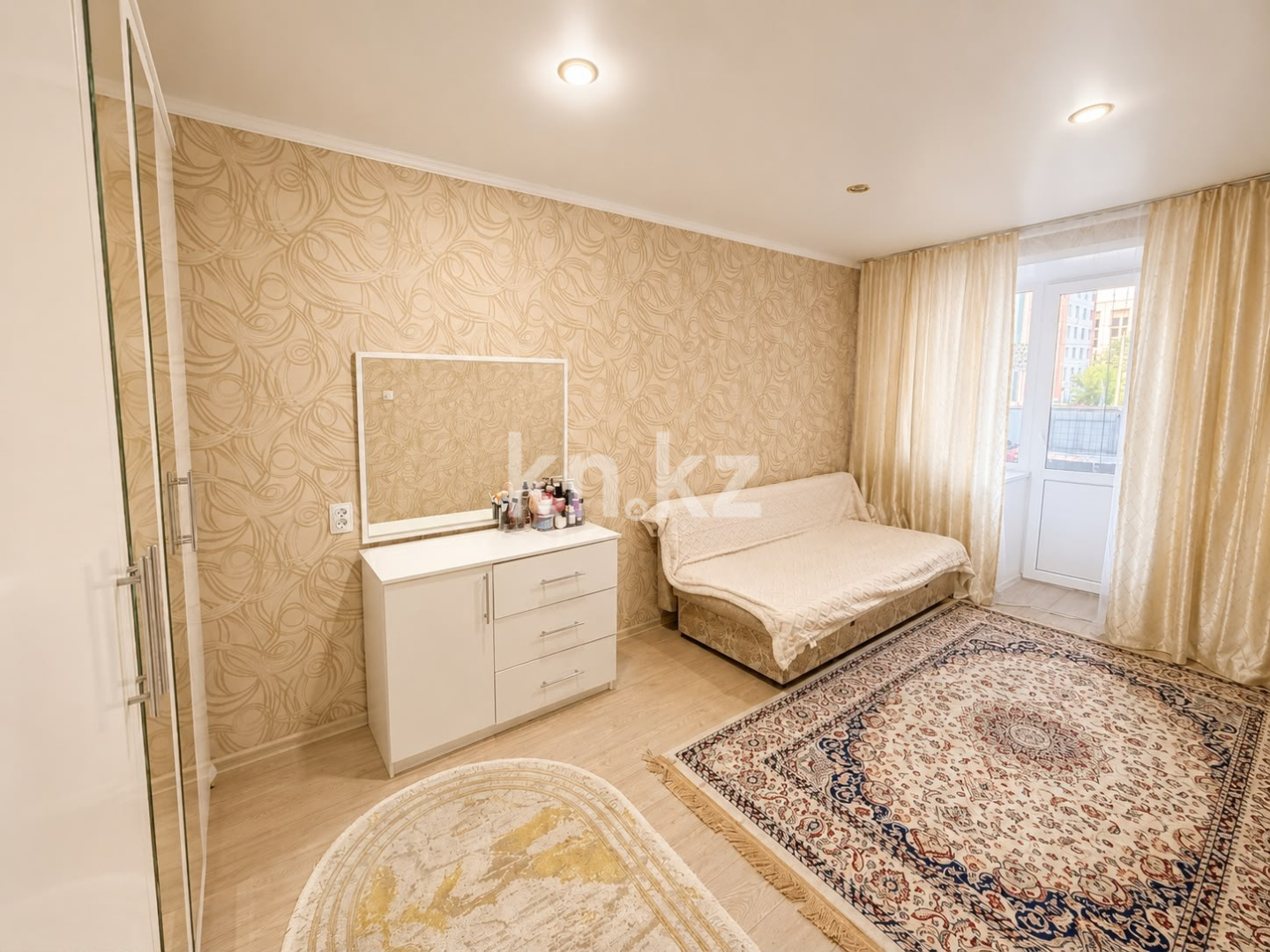Продажа 3-комнатной квартиры, 72.6 м² в Караганде - фото 2