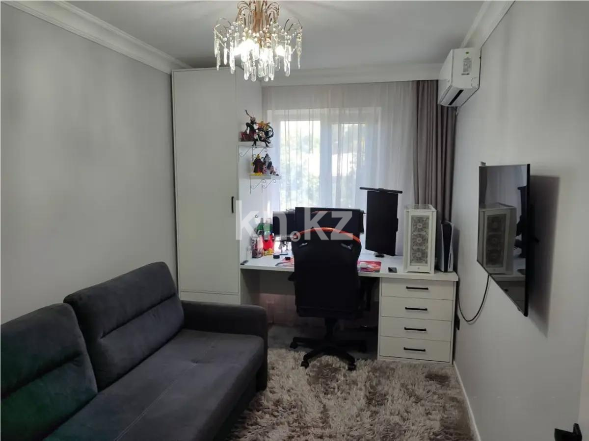 Продажа 3-комнатной квартиры, 64 м², ул. Кунаева, дом  30 в Алматы - фото 2