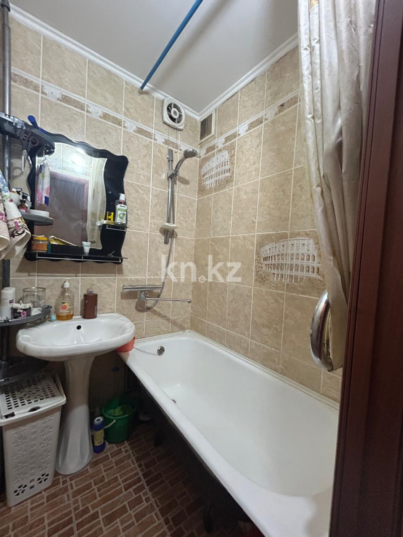 Продажа 3-комнатной квартиры, 63.4 м² в Усть-Каменогорске - фото 11