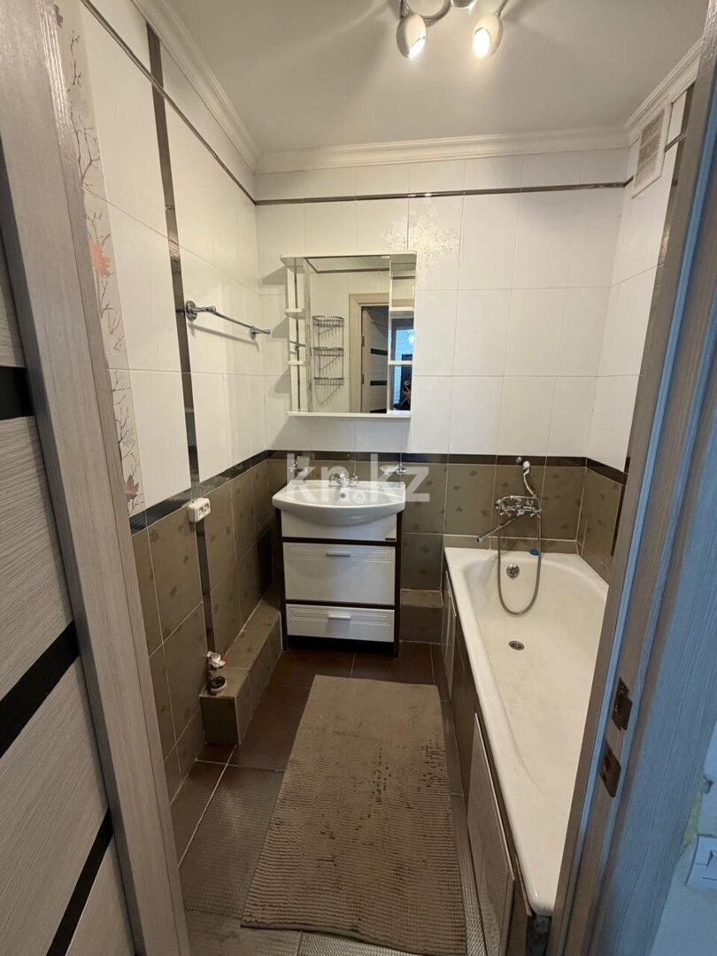 Продажа 4-комнатной квартиры, 77 м² в Караганде - фото 12