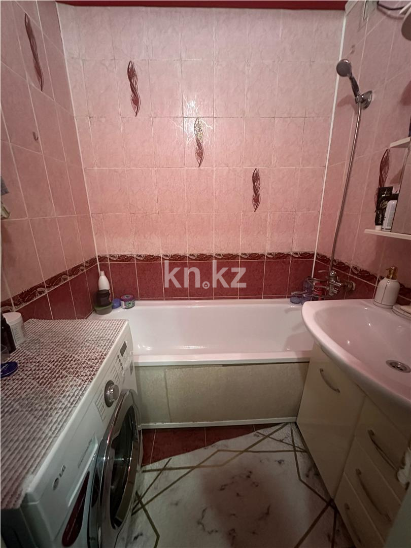 Продажа 3-комнатной квартиры, 68 м², 70 квартал в Темиртау - фото 9