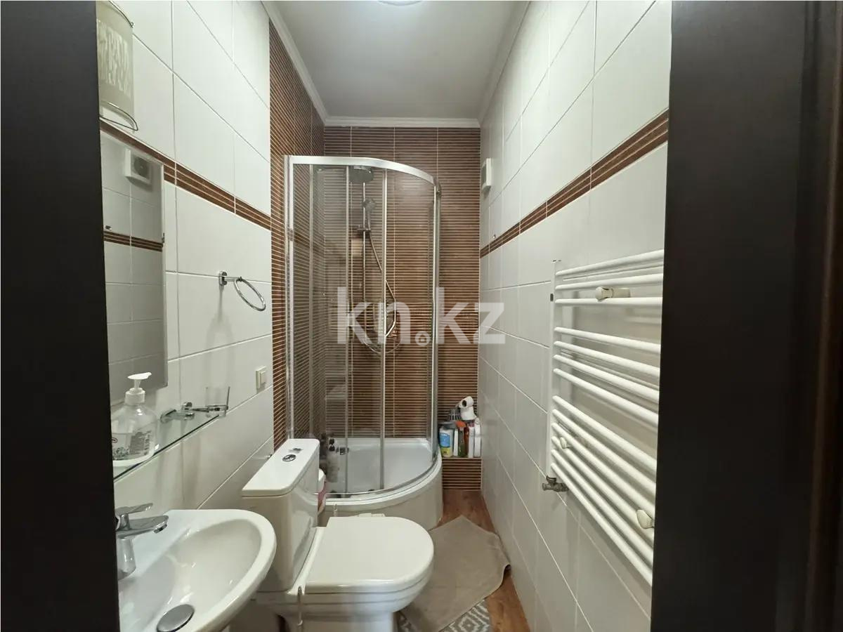 Продажа 2-комнатной квартиры, 82 м², ул. Кабанбай батыра, дом  51 в Алматы - фото 4