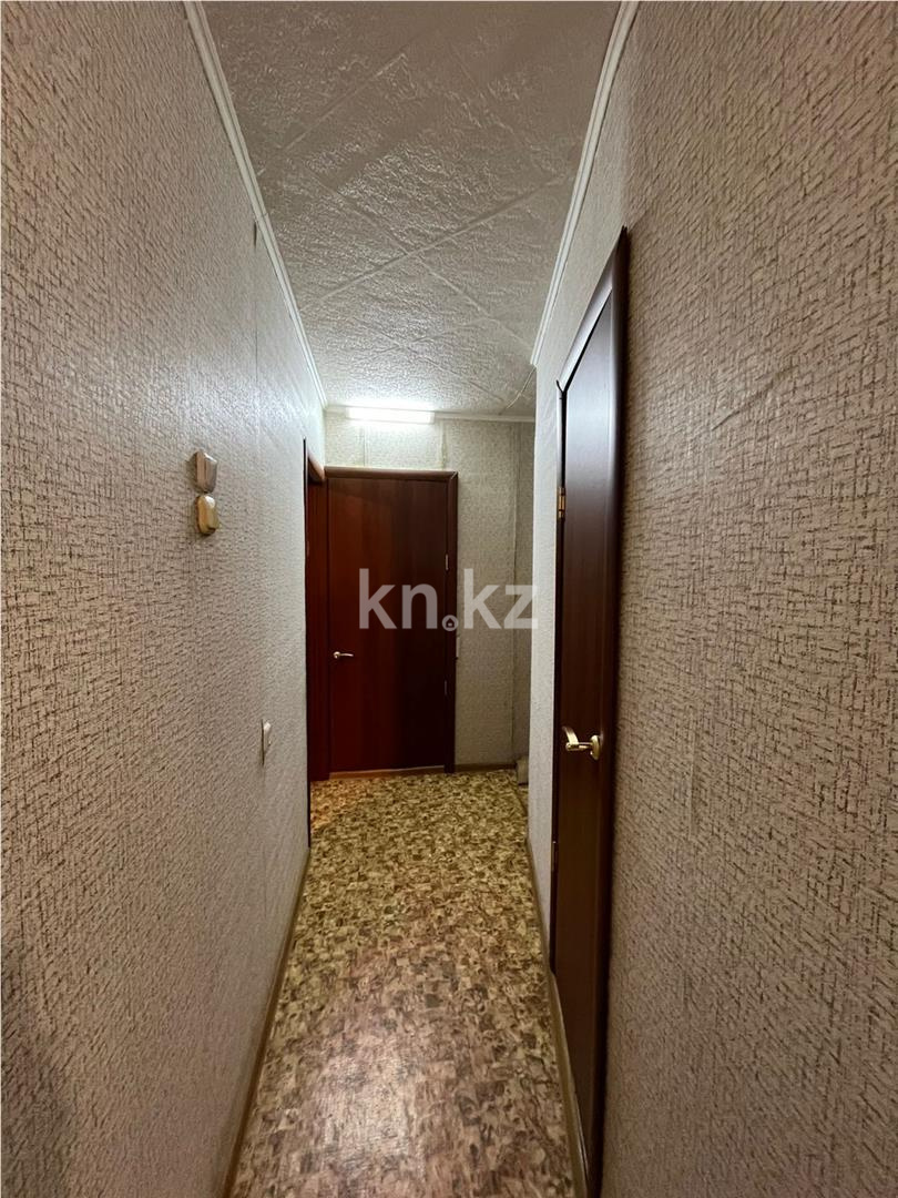 Продажа 1-комнатной квартиры, 30 м², мкр-н 18 в Караганде - фото 12