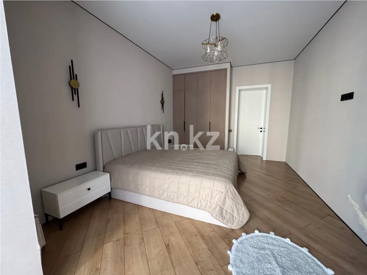 Продажа 2-комнатной квартиры, 79 м², ул. Дюсембекова, дом  83/2 в Караганде - фото 2