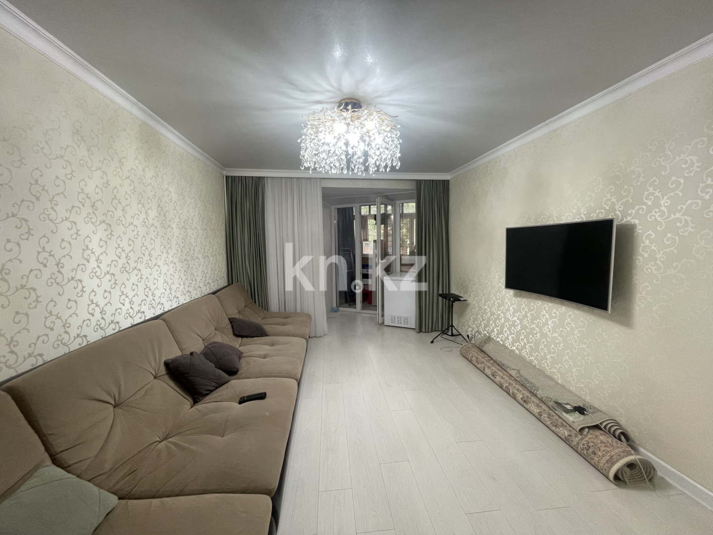 Продажа 3-комнатной квартиры, 57.4 м², ул. Аманжолова, дом  67 в Караганде