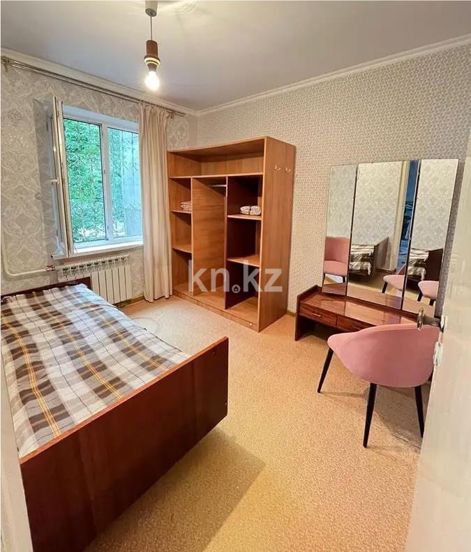 Продажа 3-комнатной квартиры, 56.1 м², мкр-н Аксай-2, дом  65 в Алматы