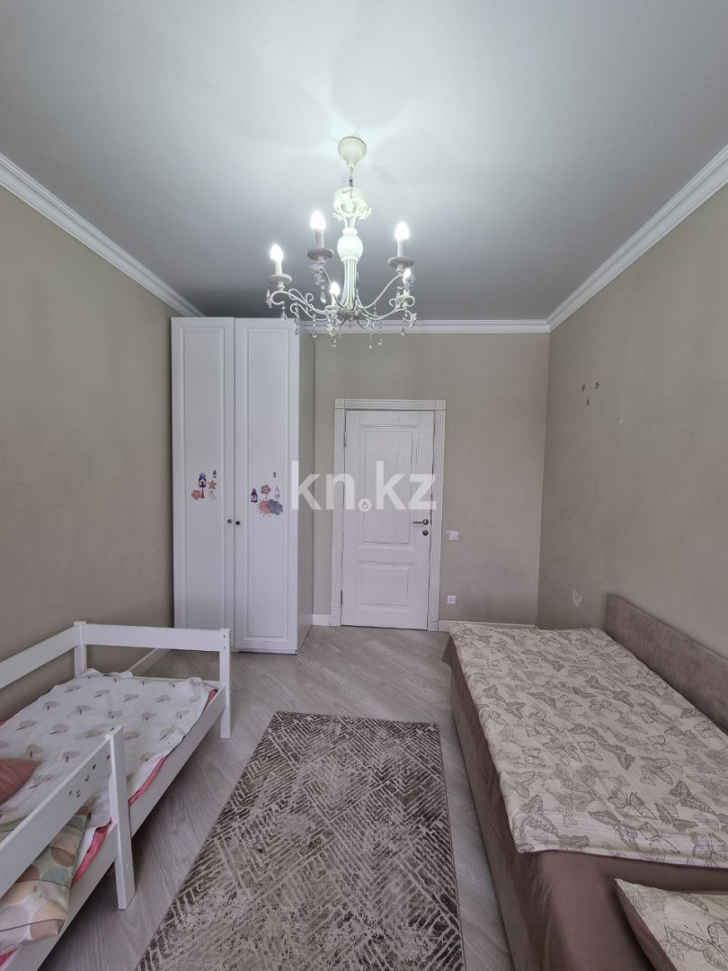 Продажа 3-комнатной квартиры, 85 м², Сакена Сейфуллина, дом  10 в Караганде - фото 13