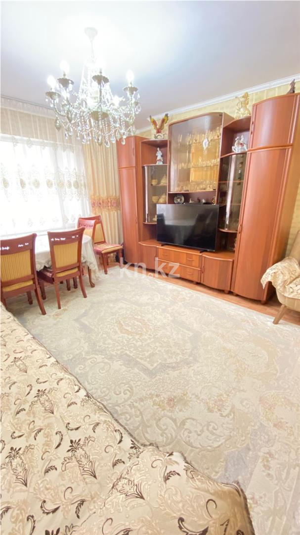 Продажа 2-комнатной квартиры, 65 м² в Караганде