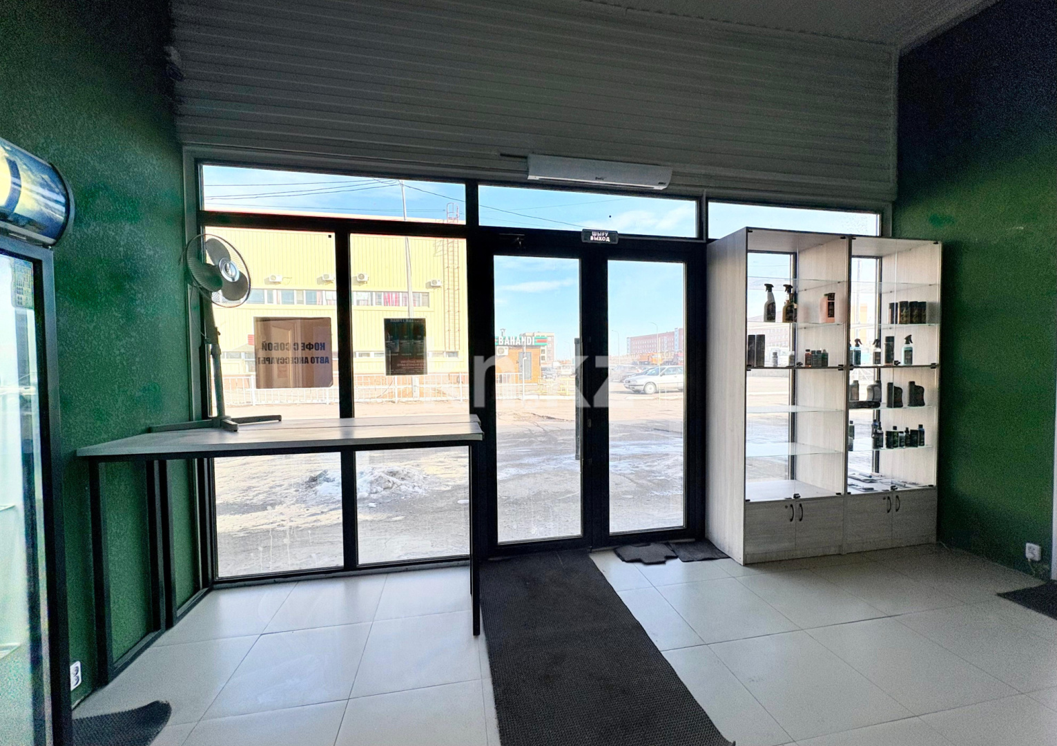 Продажа , 250 м², пр. Шахтеров, дом  82 в Караганде - фото 4