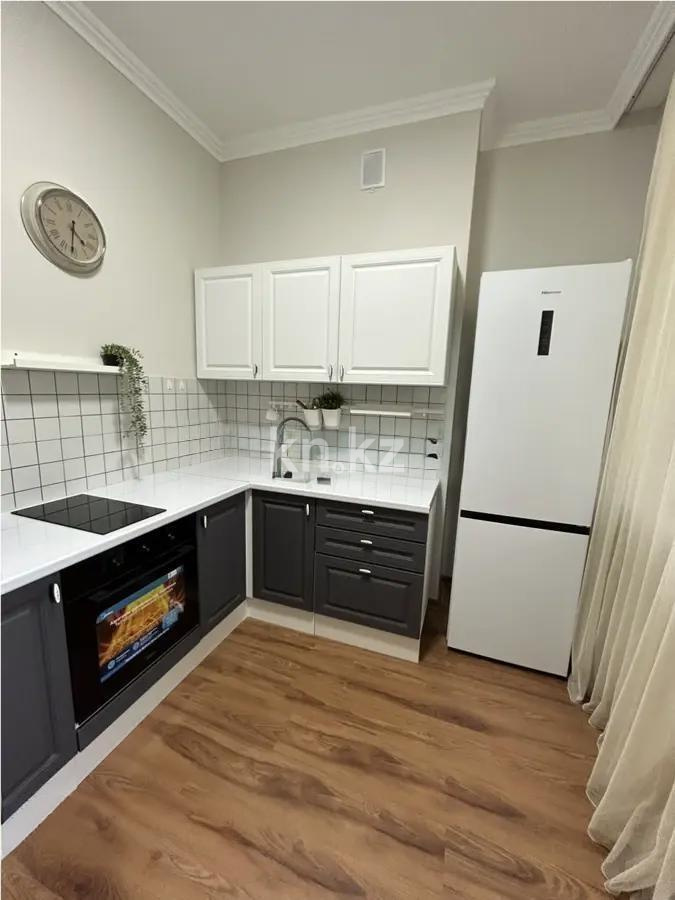 Продажа 1-комнатной квартиры, 37 м², пр. Кабанбай батыра, дом  58б/2 в Астане - фото 2