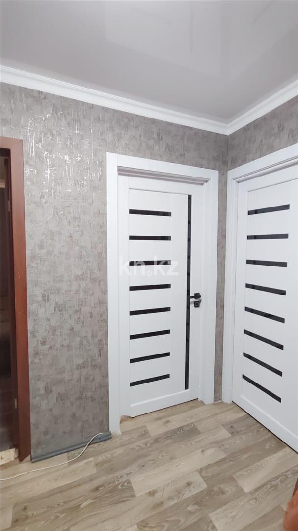 Продажа 3-комнатной квартиры, 63 м², мкр-н Восток-2 в Караганде - фото 10