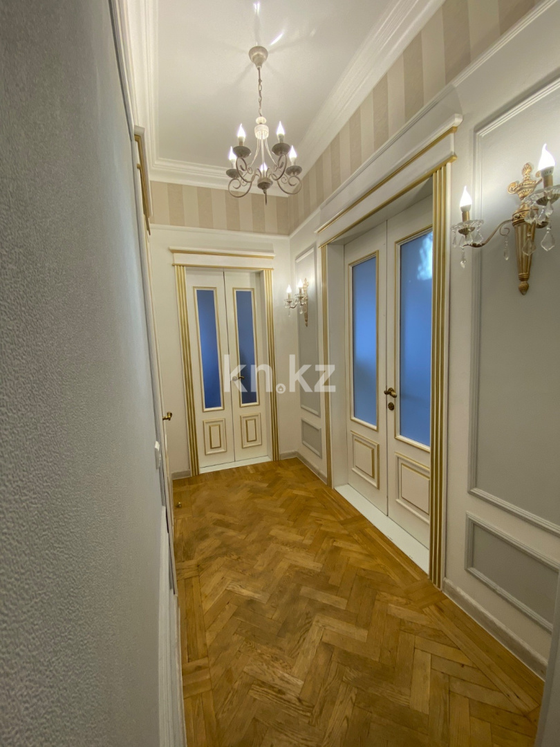 Продажа 5-комнатной квартиры, 92 м² в Караганде