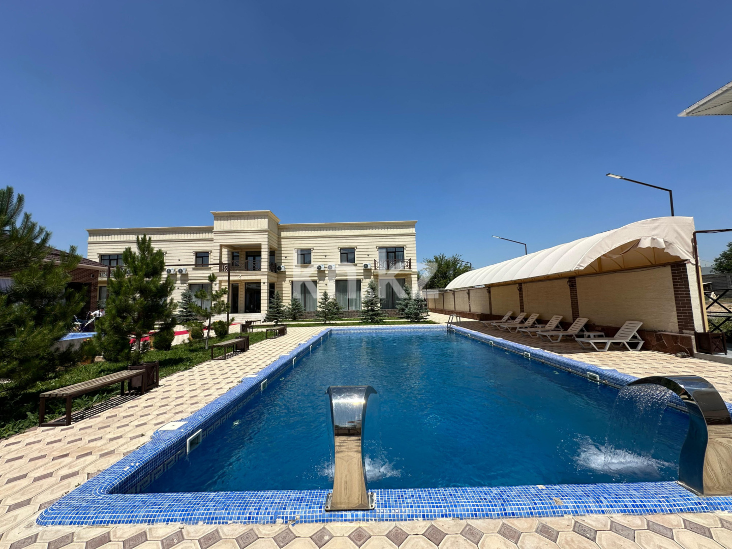 Продажа , 1000 м², Бургулюк п., дом  111 в Шымкенте