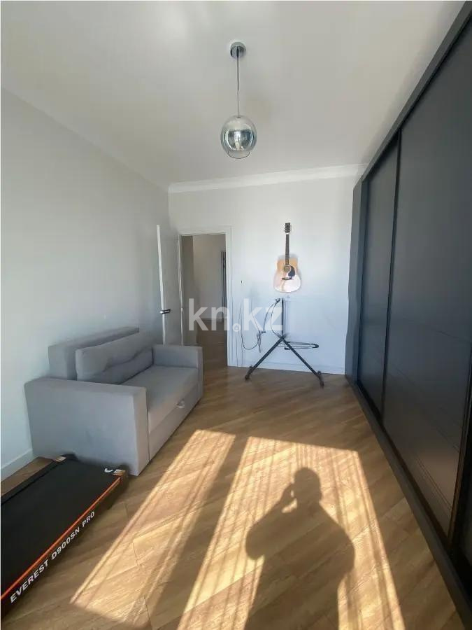 Продажа 4-комнатной квартиры, 120 м², пр. Кабанбай батыра, дом  56б в Астане - фото 4