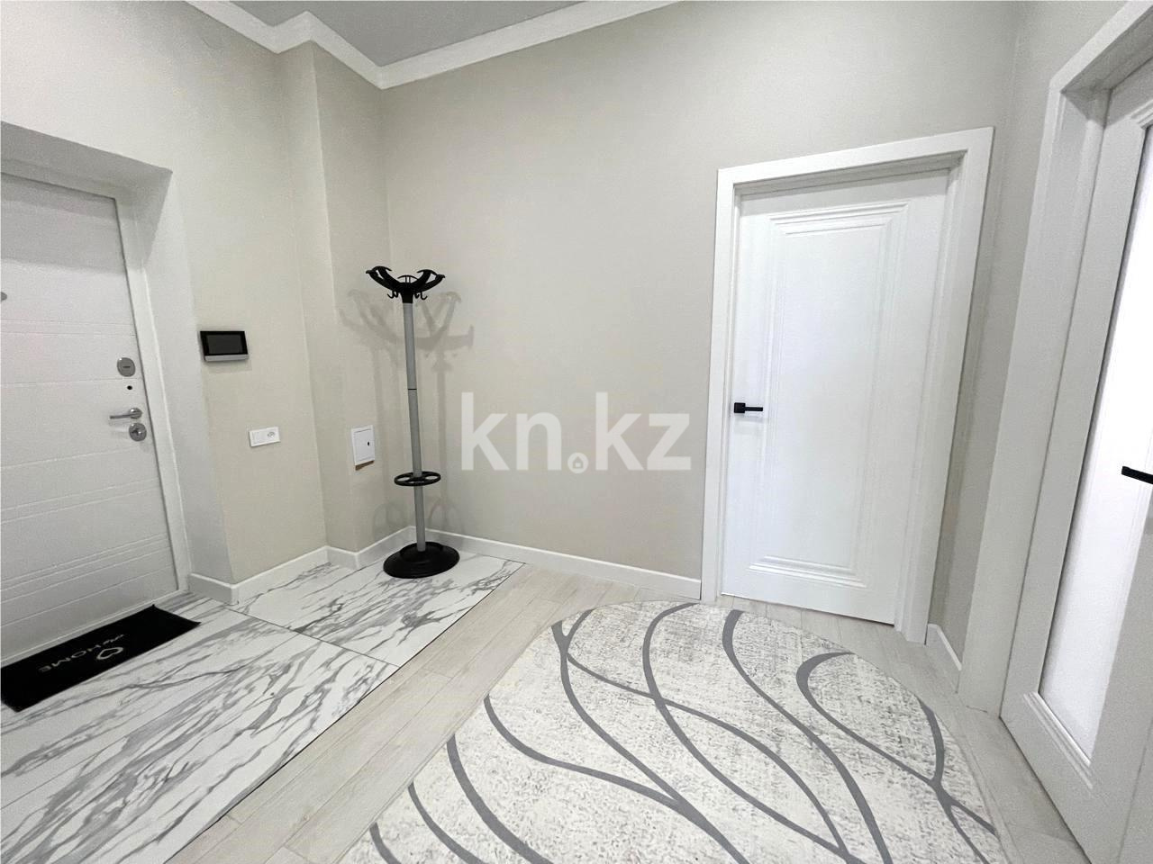 Продажа 3-комнатной квартиры, 94 м², ул. Муканова в Караганде - фото 14